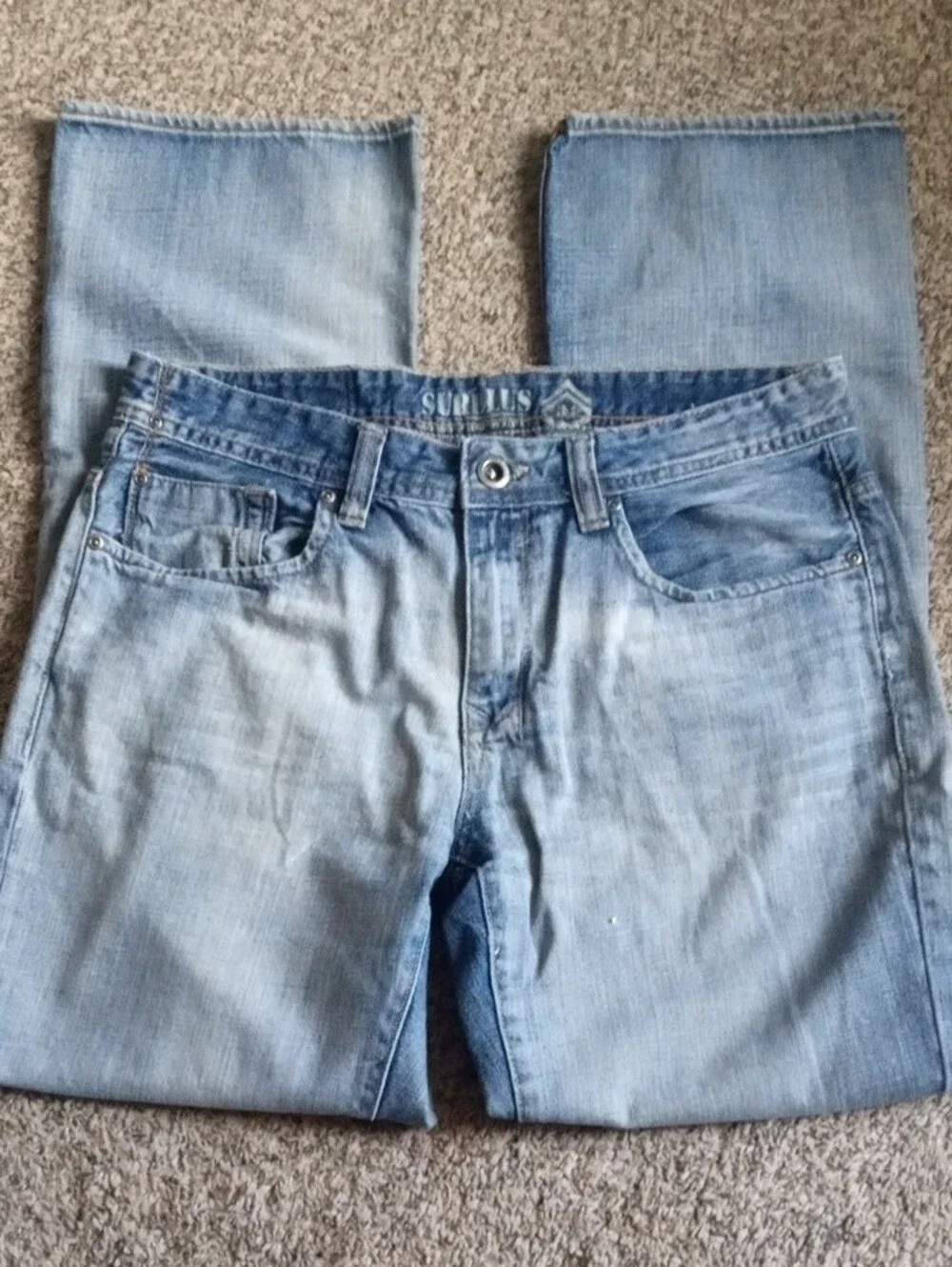 Light Wash Men's Straight Jeans with Distressed Back Pocket
